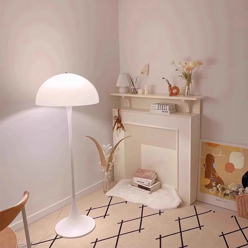 Fynora – Scandinavische LED staande lamp in paddenstoelvorm