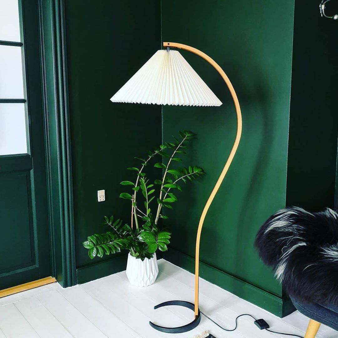 Caprella – Scandinavische booglamp in retro design
