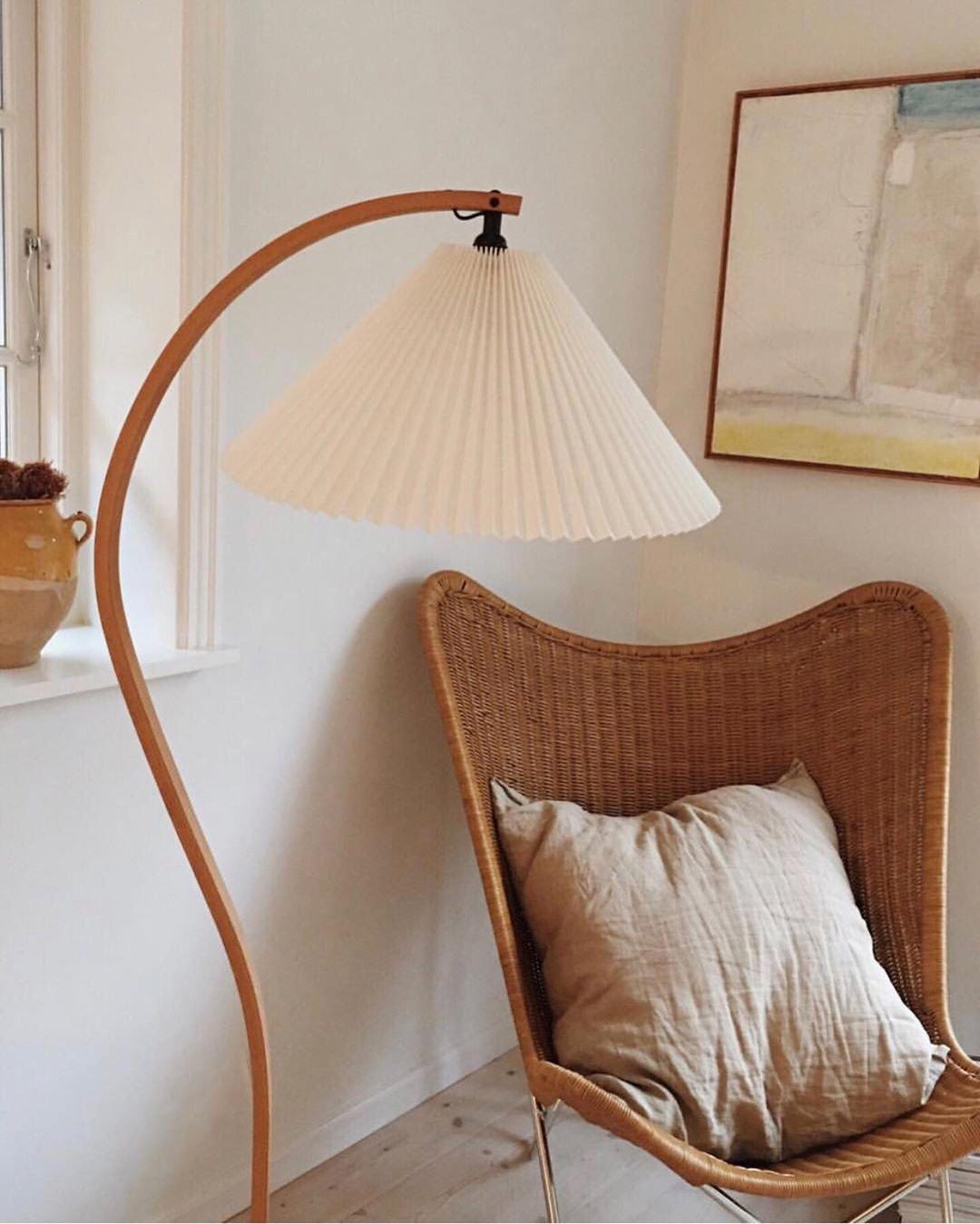 Caprella – Scandinavische booglamp in retro design