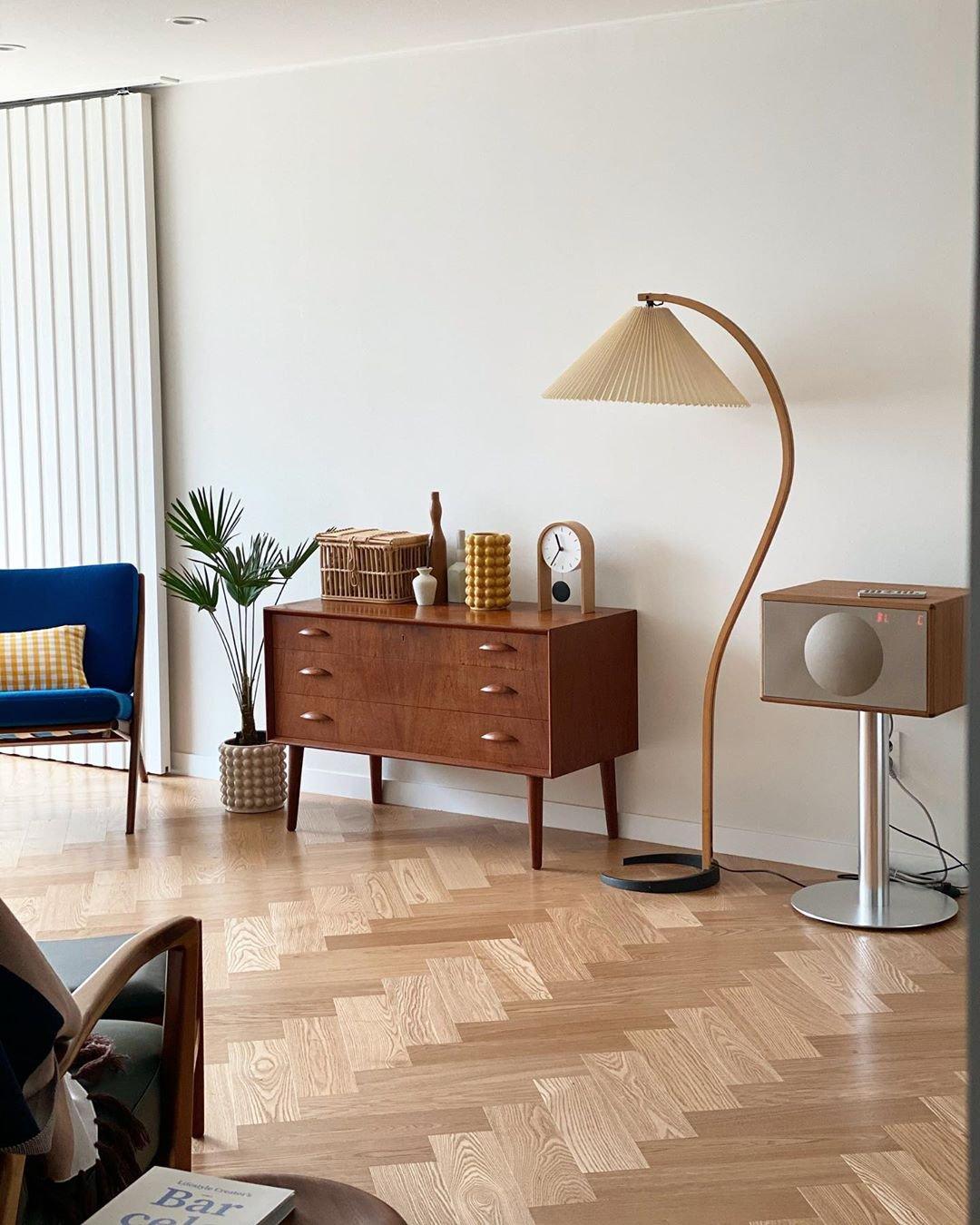 Caprella – Scandinavische booglamp in retro design