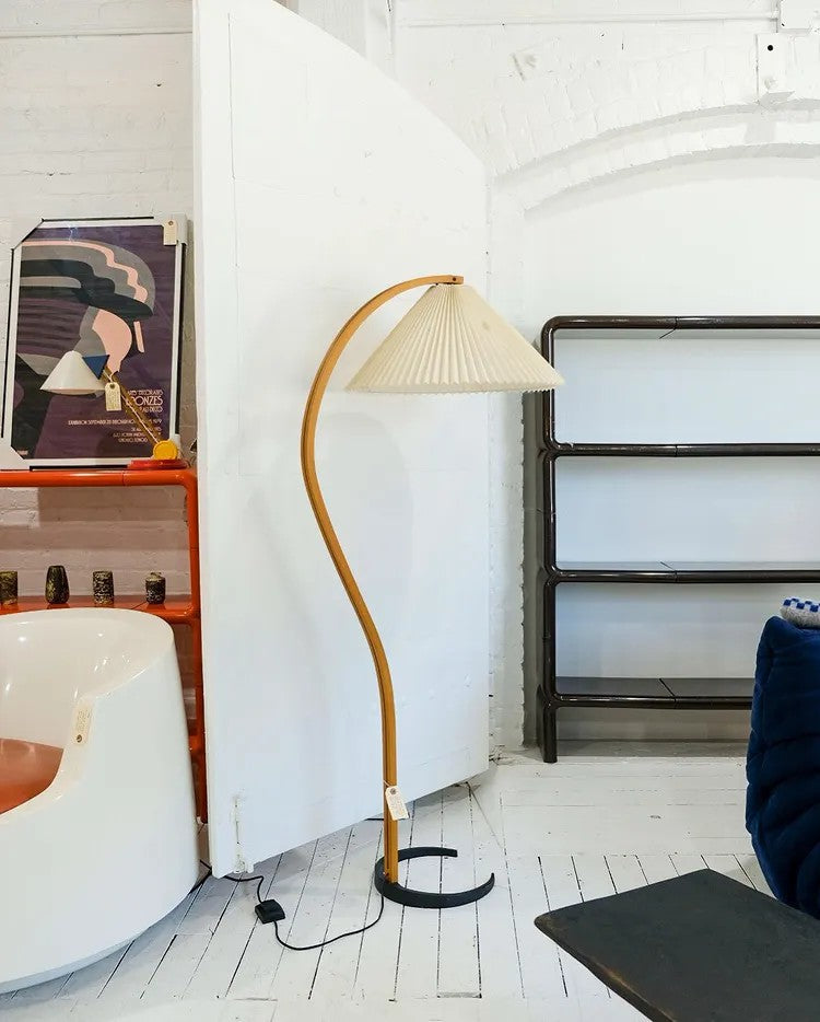 Caprella – Scandinavische booglamp in retro design