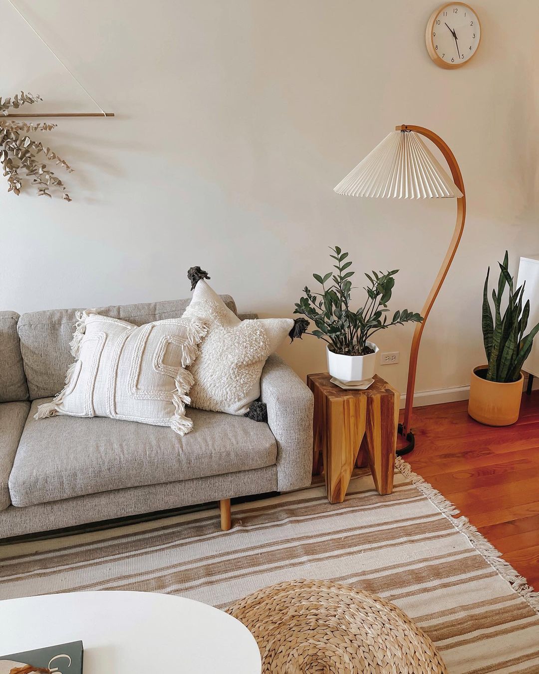 Caprella – Scandinavische booglamp in retro design