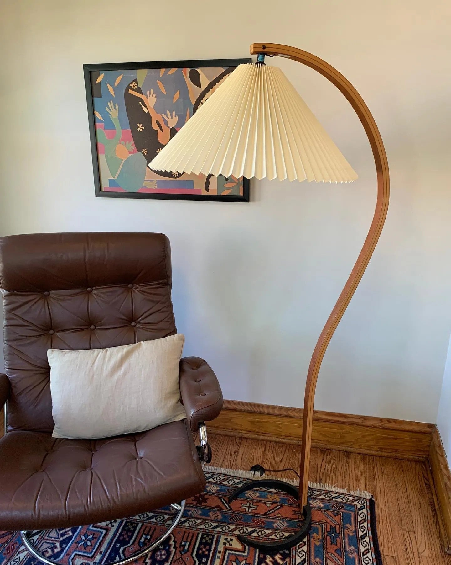 Caprella – Scandinavische booglamp in retro design
