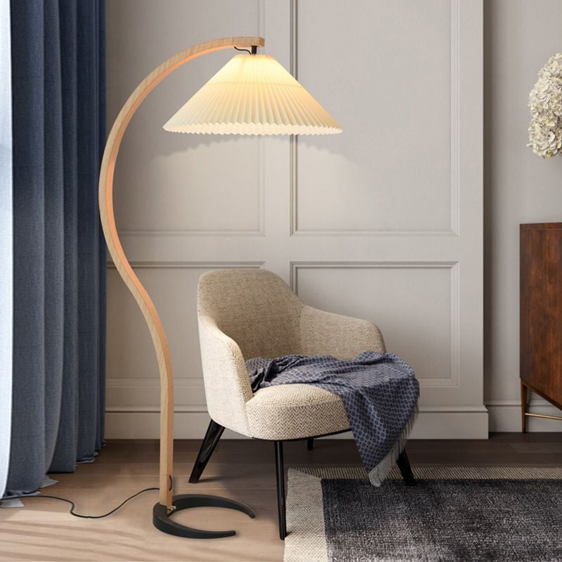 Caprella – Scandinavische booglamp in retro design