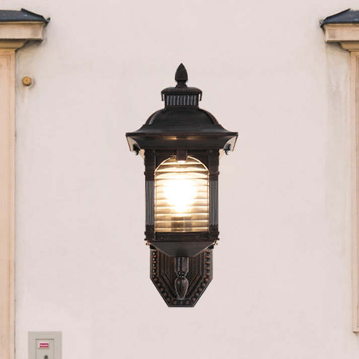 VetroLux – Klassieke Buitenwandlamp van Antiek Glas