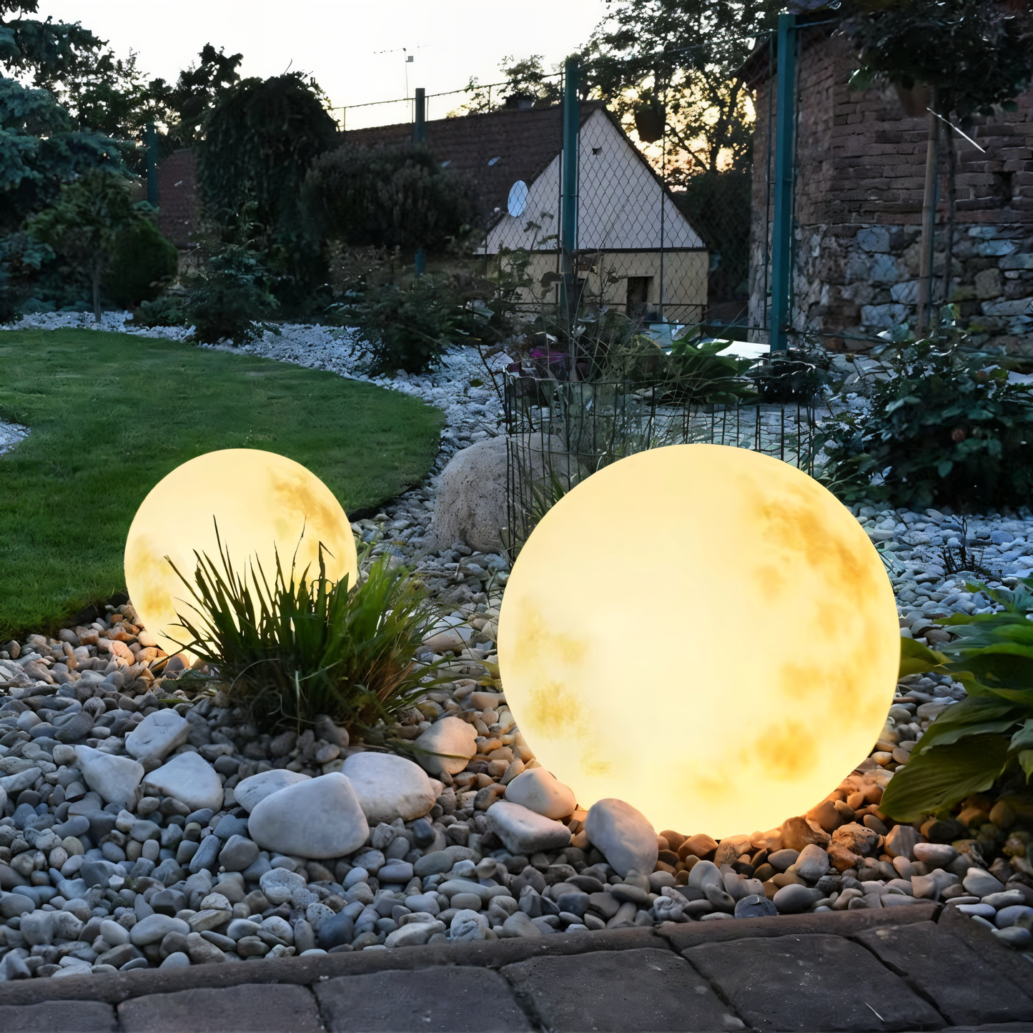 LunaLumena – Sfeervolle maanlamp op zonne-energie voor de tuin