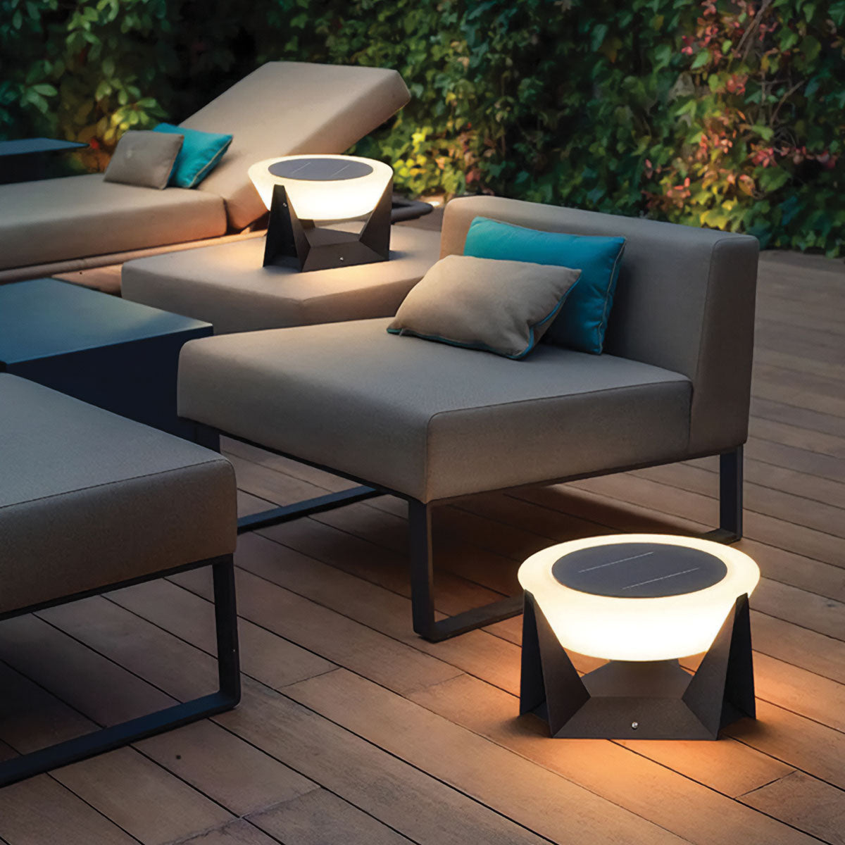 SolarLuxe – Moderne Solar Vloerlamp met Verstelbare Hoogte
