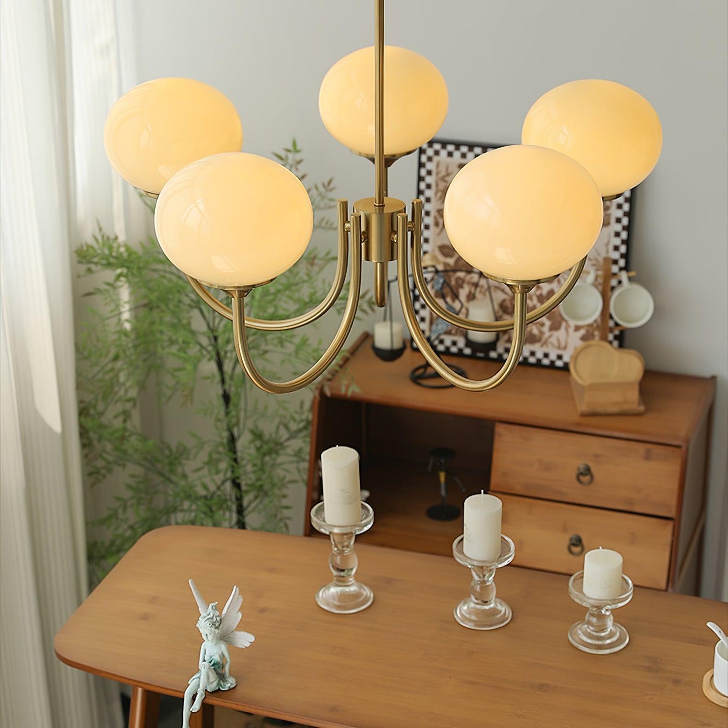 Nuvila – Speelse kroonluchter met marshmallow-look in wolkachtig design