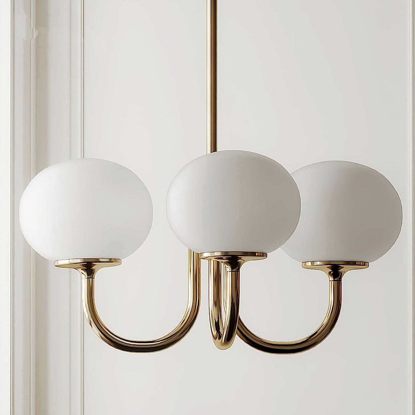 Nuvila – Speelse kroonluchter met marshmallow-look in wolkachtig design