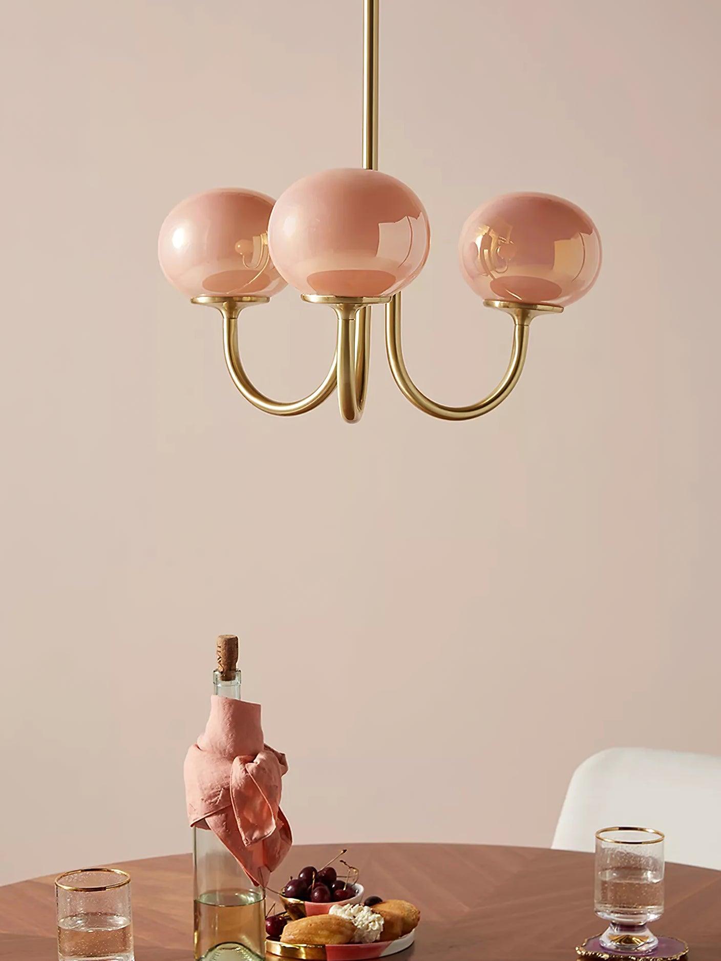 Nuvila – Speelse kroonluchter met marshmallow-look in wolkachtig design