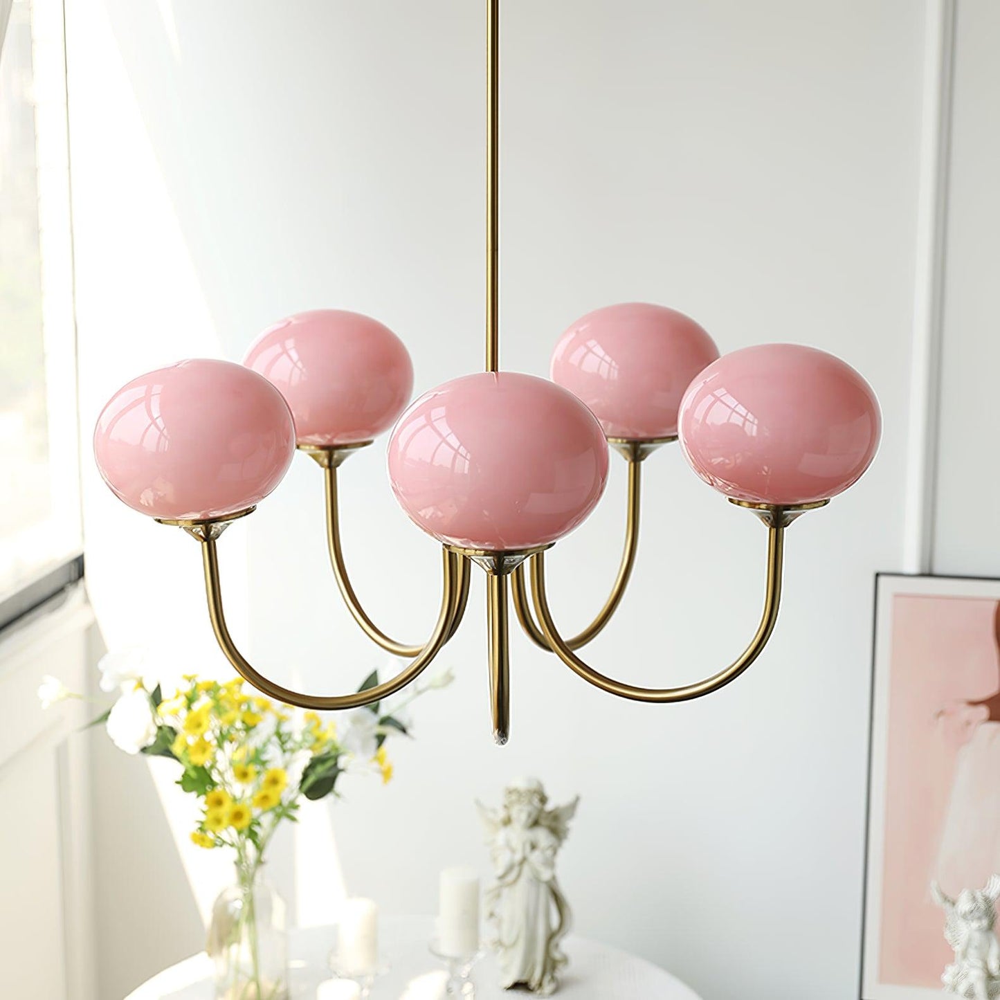 Nuvila – Speelse kroonluchter met marshmallow-look in wolkachtig design
