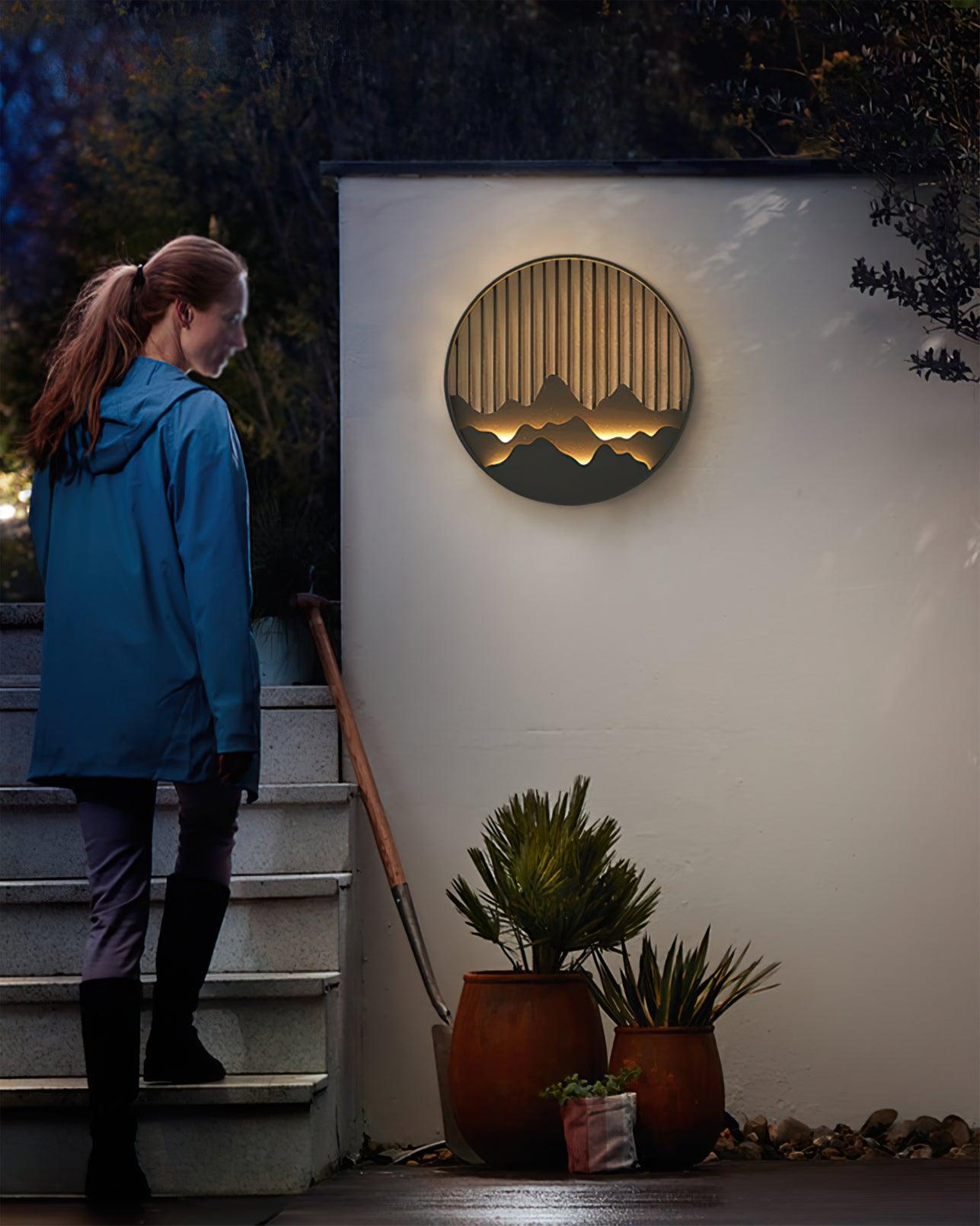 MountainGlow – Outdoor Wandleuchte