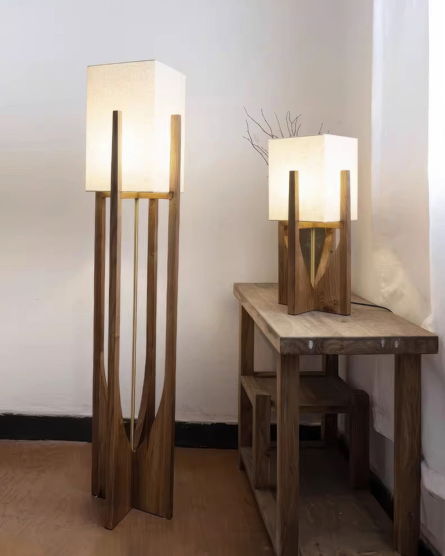Nokami – Staande lamp van notenhout in Japans geïnspireerd design