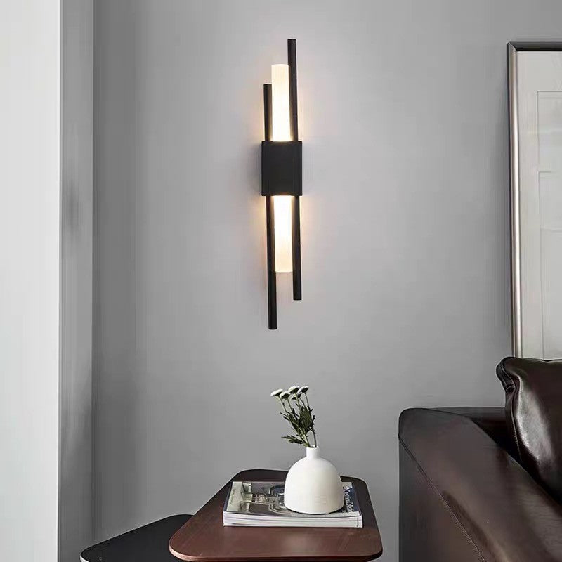 Lunor - Slanke metalen wandlamp met verstelbare arm
