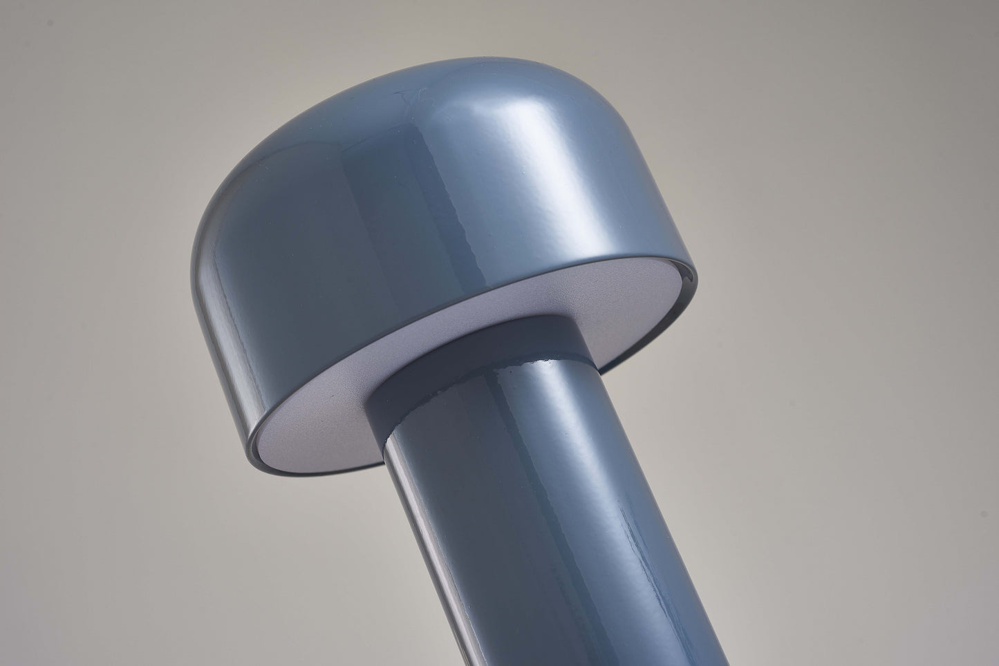 Lumina – Draadloze tafellamp in paddenstoelvorm met Italiaans design