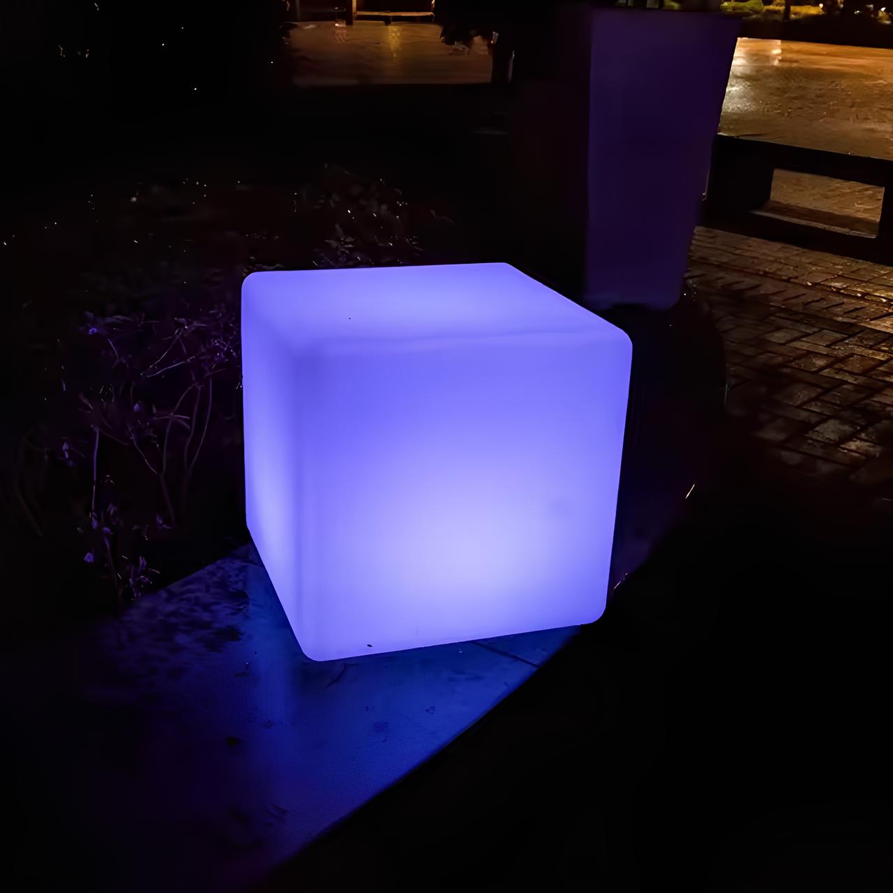 CubeGlow – Kubische Tuinlamp met LED Verlichting