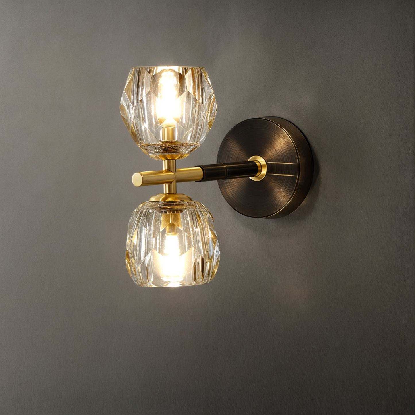 Solvay - Moderne koperen bolwandlamp