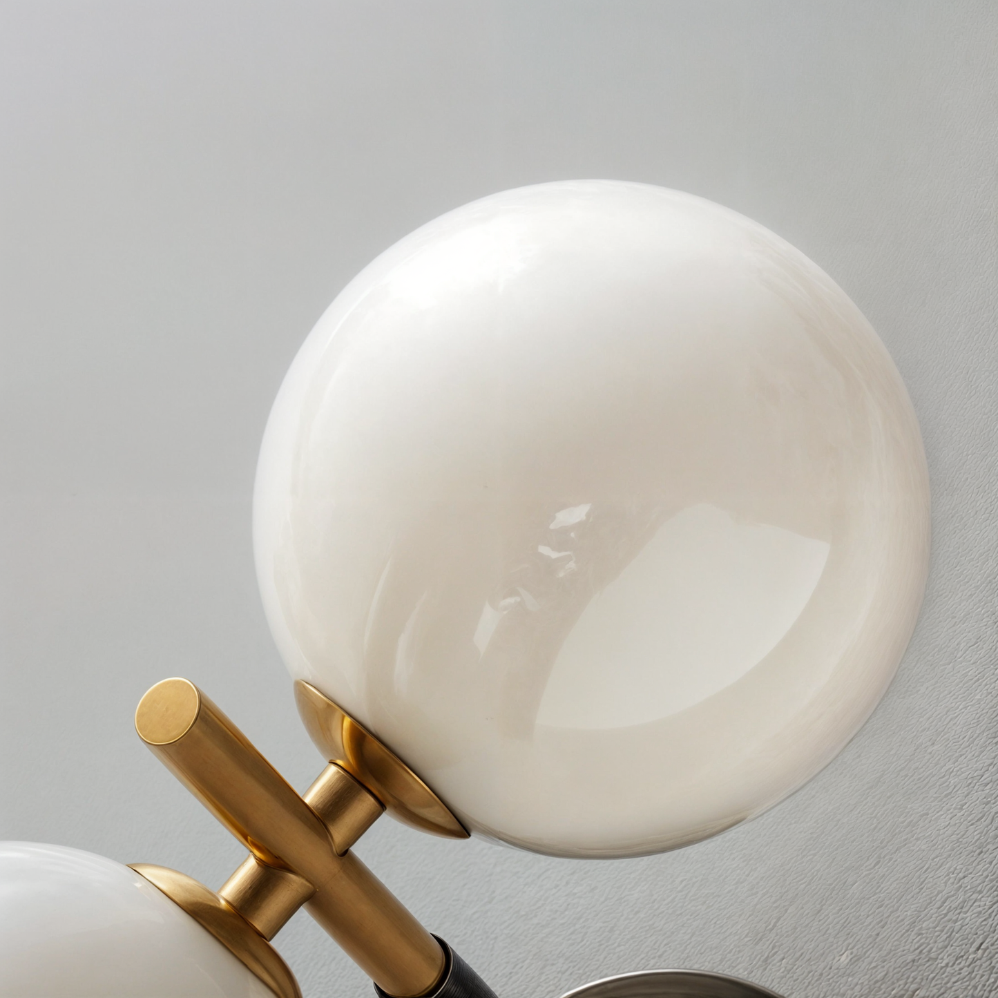Solvay - Moderne koperen bolwandlamp