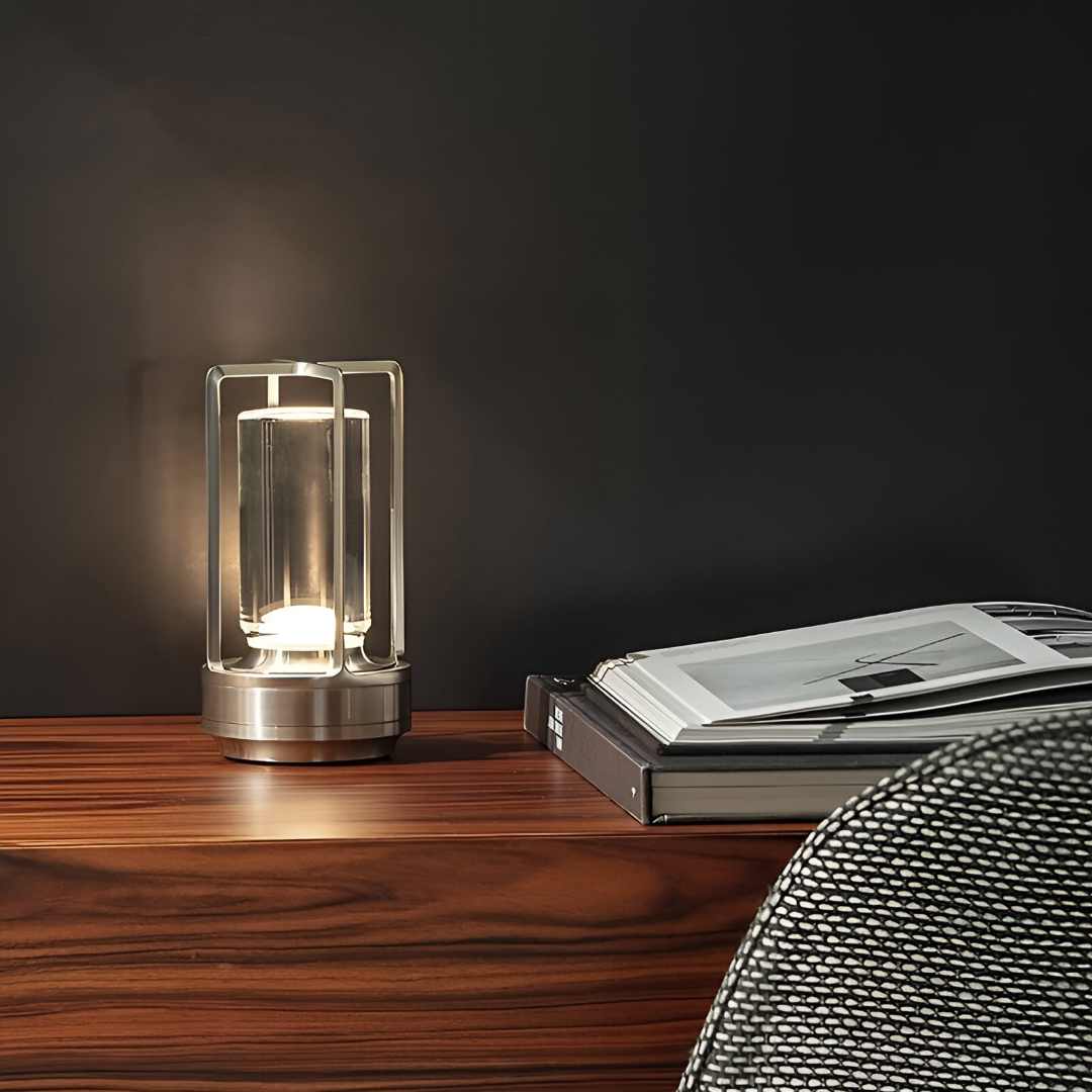 ElegantGlow – Draagbare en waterbestendige design tafellamp