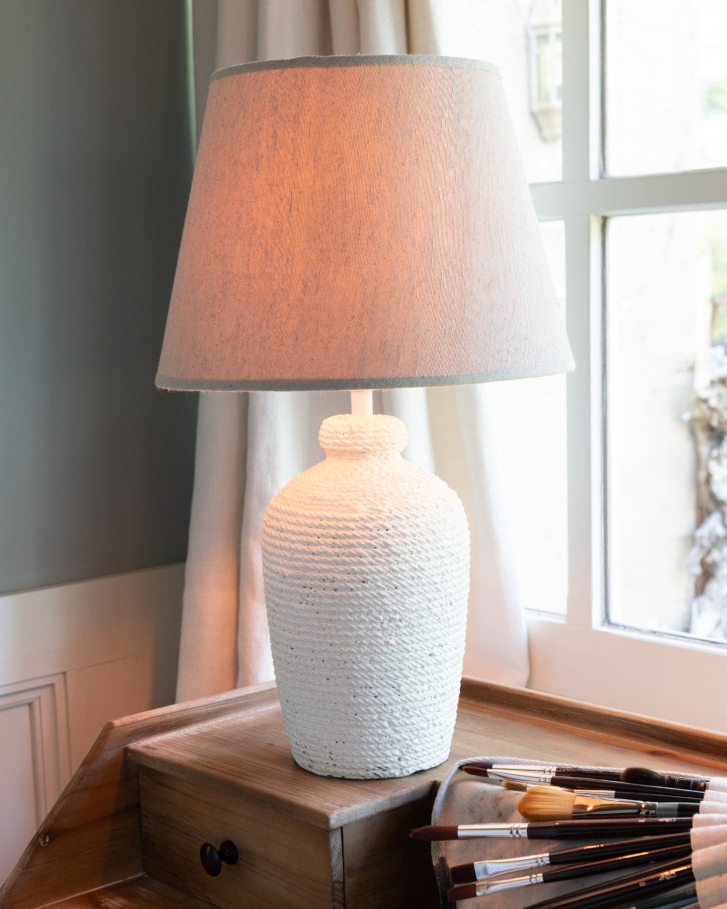 Esmee – Lamp van Cement & Textiel in Wit en Beige (Binnen & Buiten)