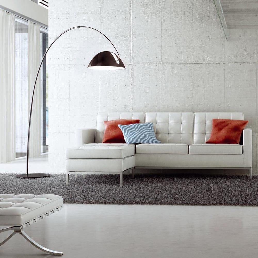IronGlow – Moderne Stalen Vloerlamp