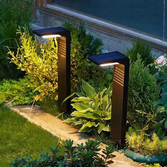 LumiSolar – Elegante Solar Tuinlamp voor een Verlichte Sfeer