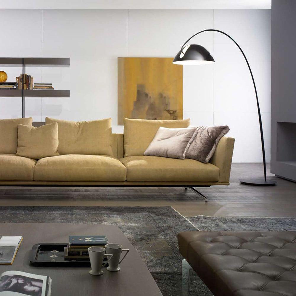 IronGlow – Moderne Stalen Vloerlamp