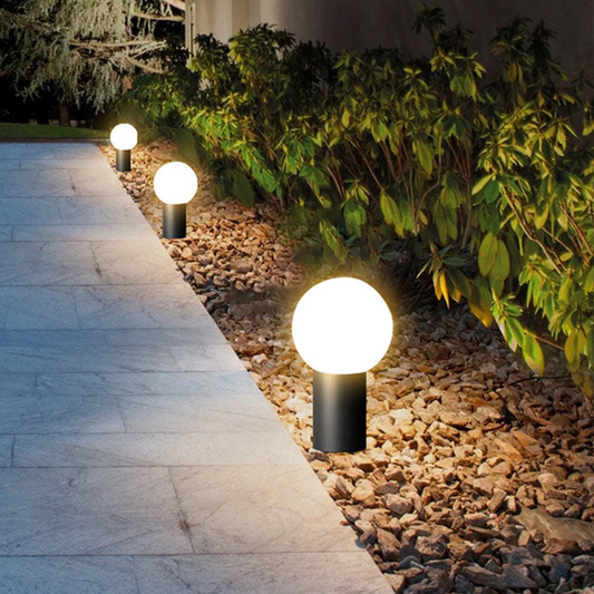 LumoBright – Moderne LED Buitenlamp van Metaal in Stijlvol Zwart