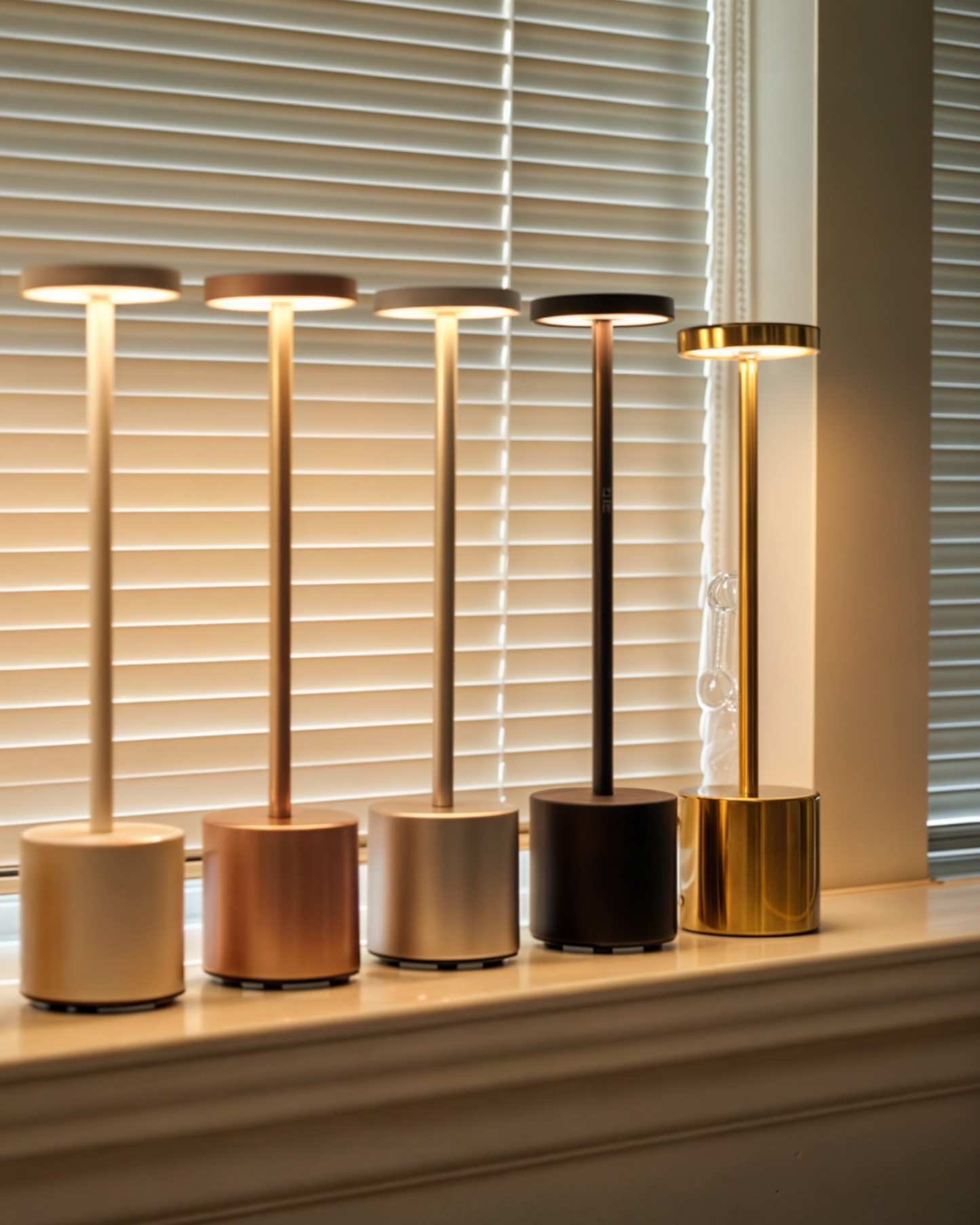 Aurelio – Draadloze Gouden Tafellamp met Warm LED-licht