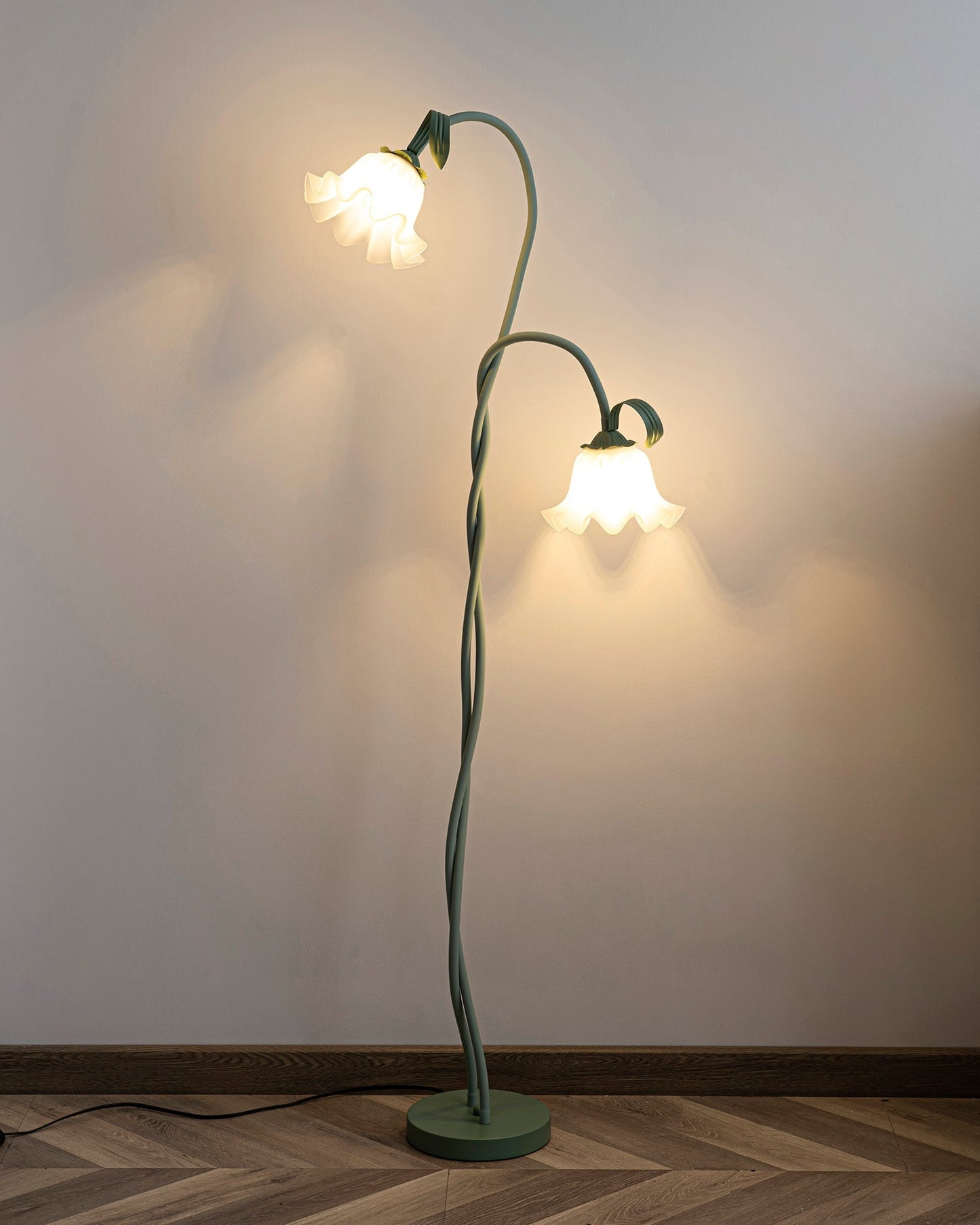 Callora – Staande lamp met elegante calla-bloemvorm