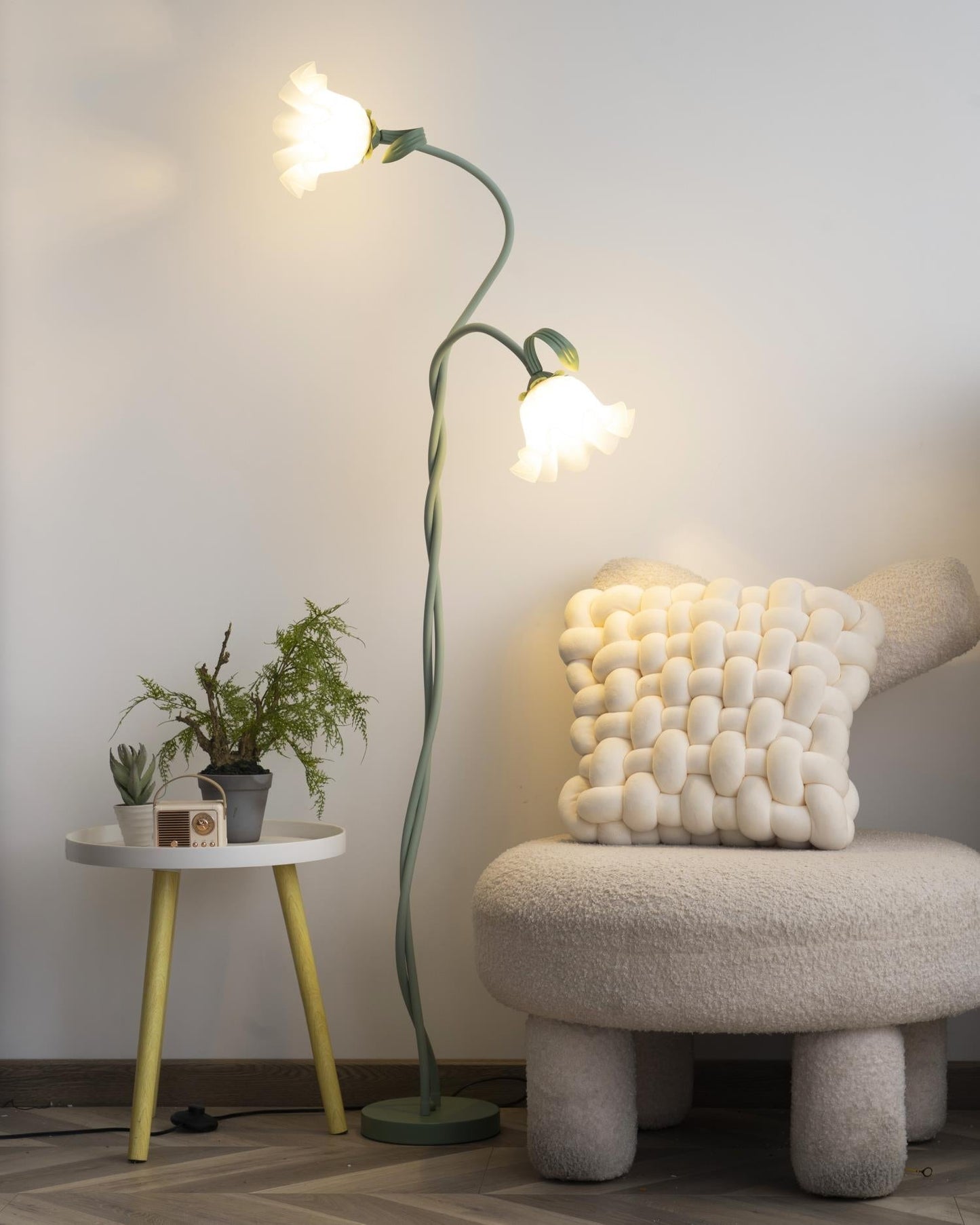 Callora – Staande lamp met elegante calla-bloemvorm