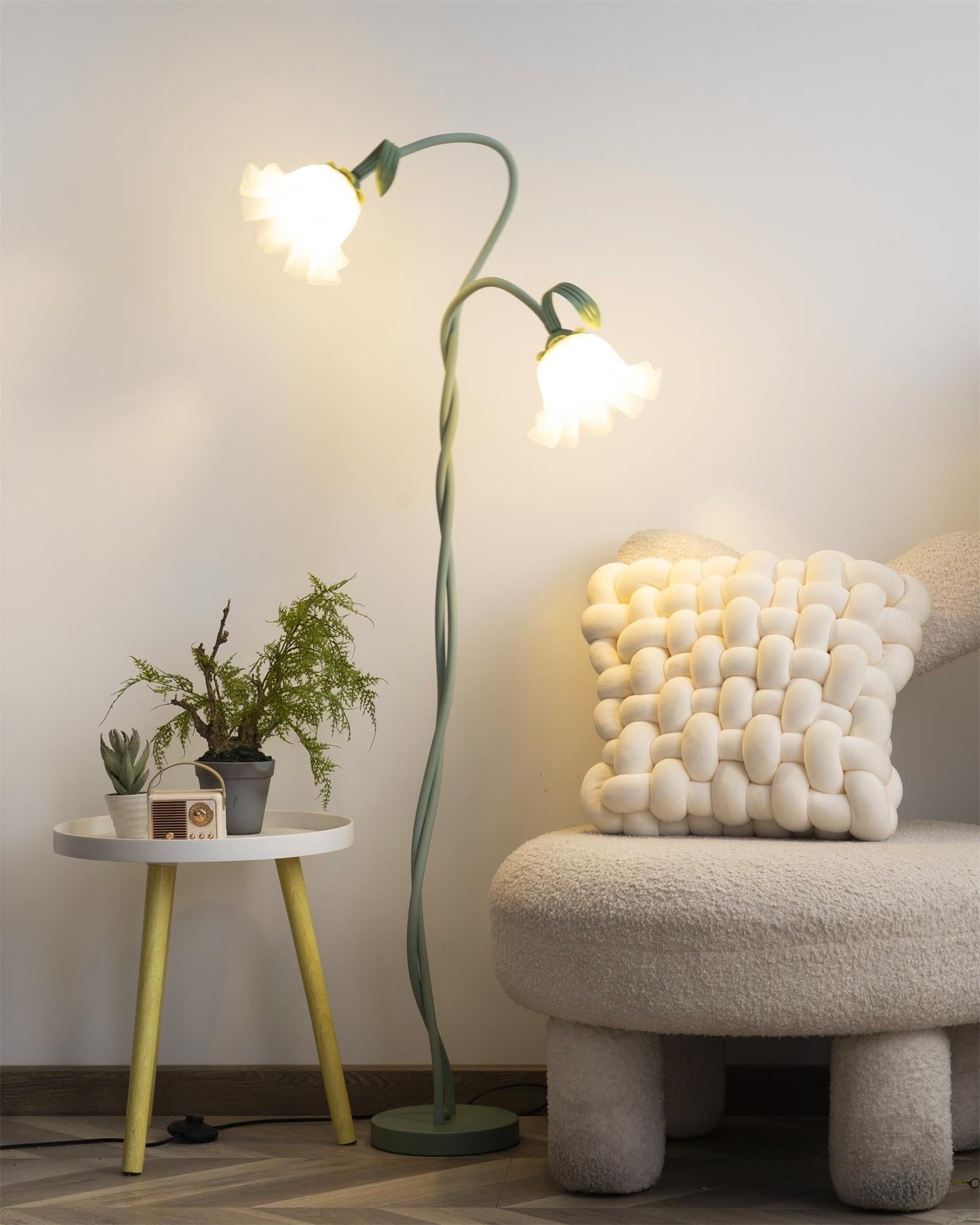 Callora – Staande lamp met elegante calla-bloemvorm