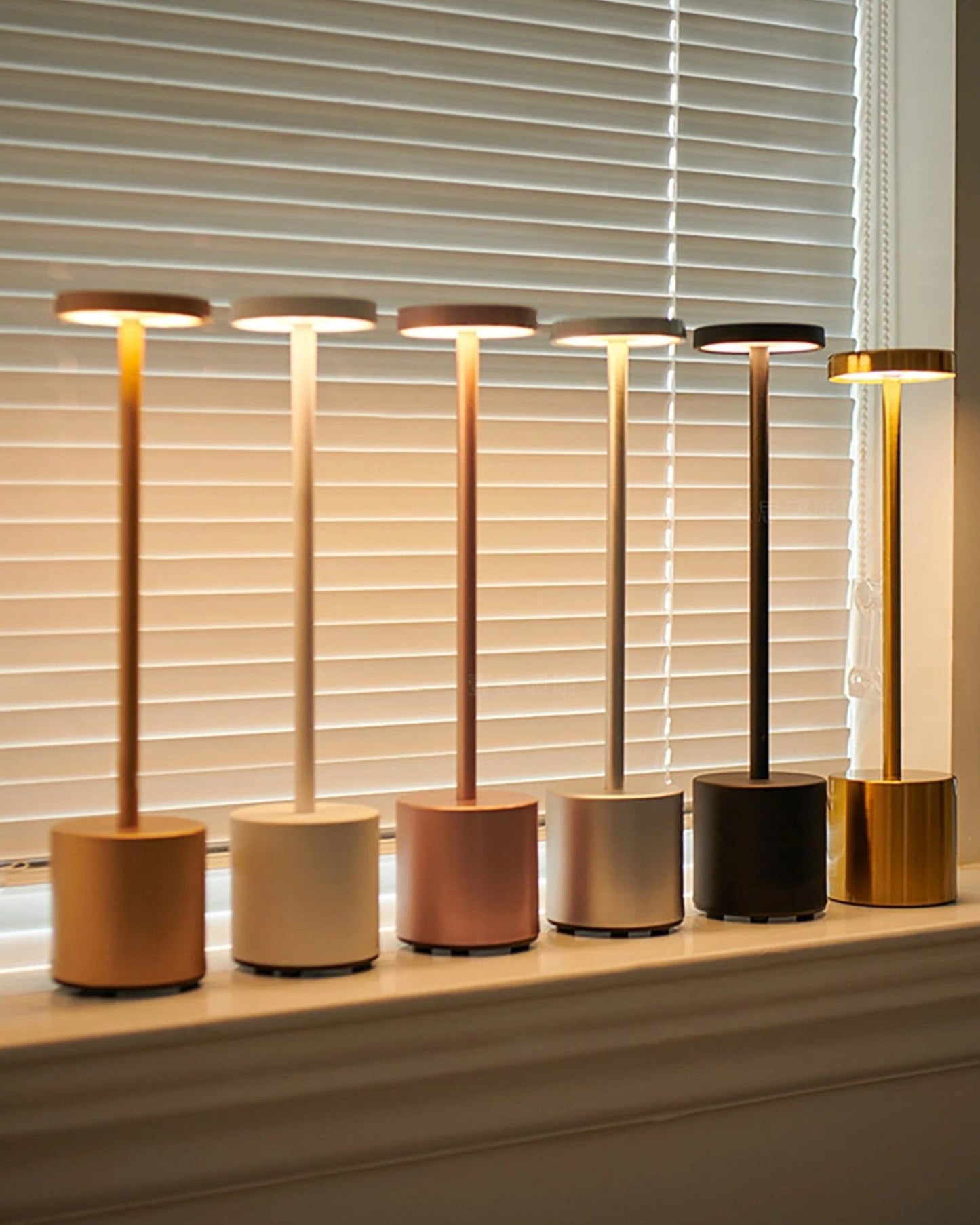Aurelio – Draadloze Gouden Tafellamp met Warm LED-licht