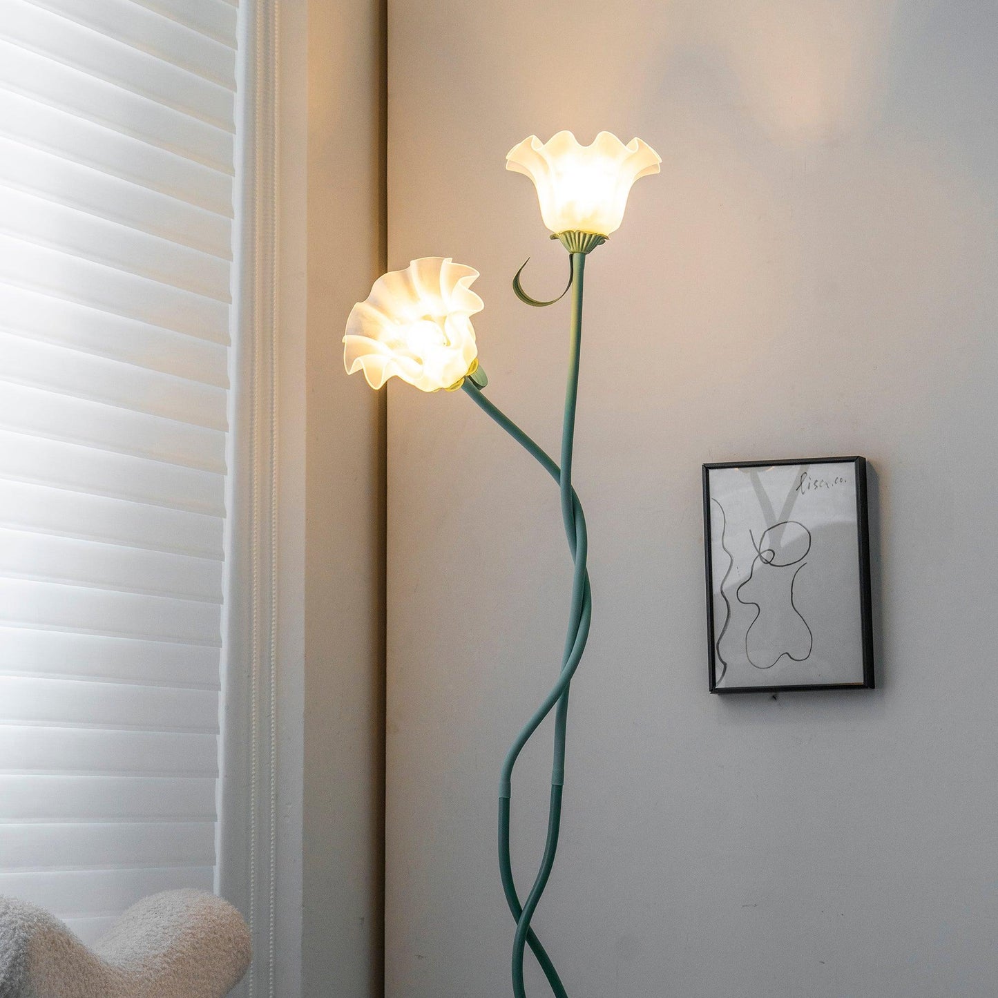 Callora – Staande lamp met elegante calla-bloemvorm