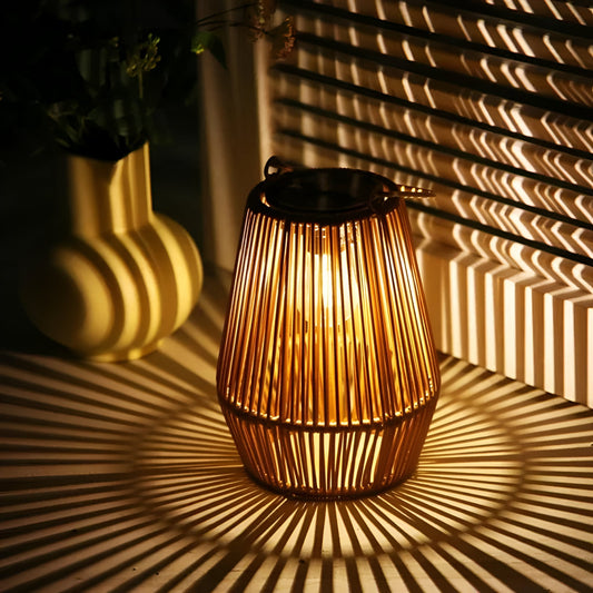 CageRays – Solar tuinlantaarn van bamboe in rattan-look