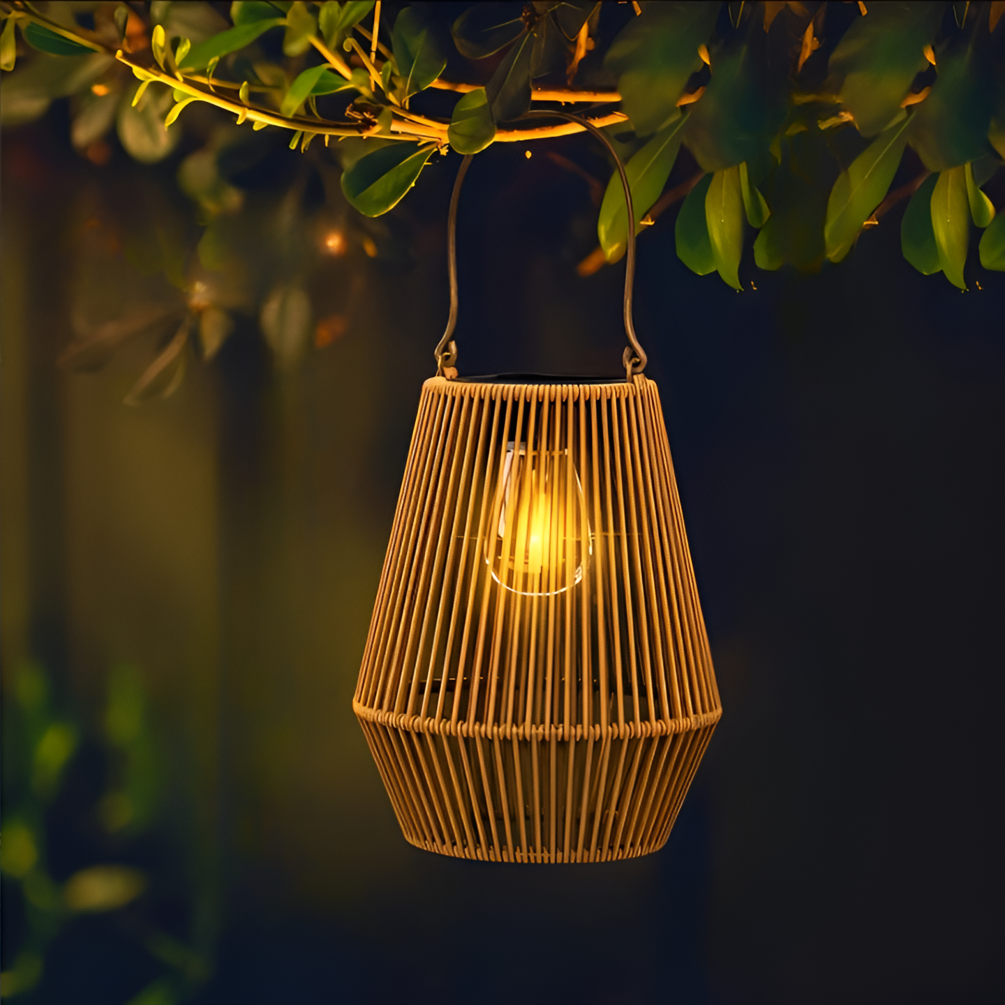 CageRays – Solar tuinlantaarn van bamboe in rattan-look