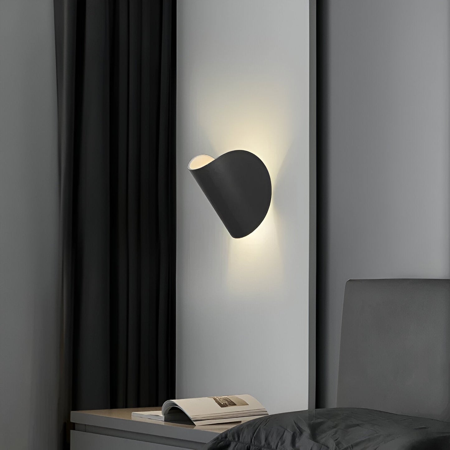 LumoTurn – Draaibare design-wandlamp van metaal