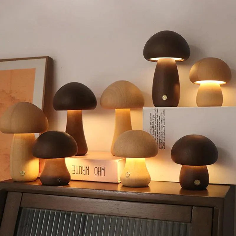 MushGlow – Draadloze Paddenstoel Tafellamp met Hout & Schuim