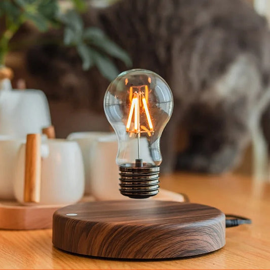 Leviora – Zwevende Tesla Bureaulamp met 360° Rotatie
