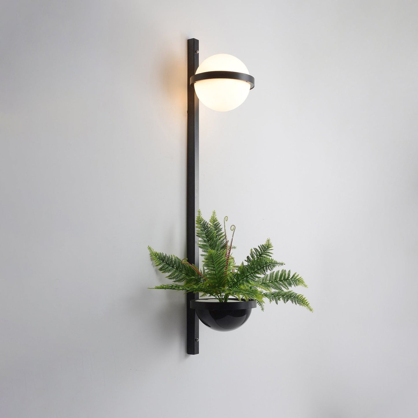 AuroraGlow – Elegante Solar-Wandlamp voor Buiten