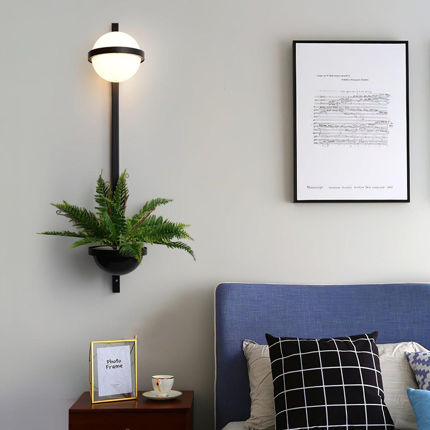 AuroraGlow – Elegante Solar-Wandlamp voor Buiten