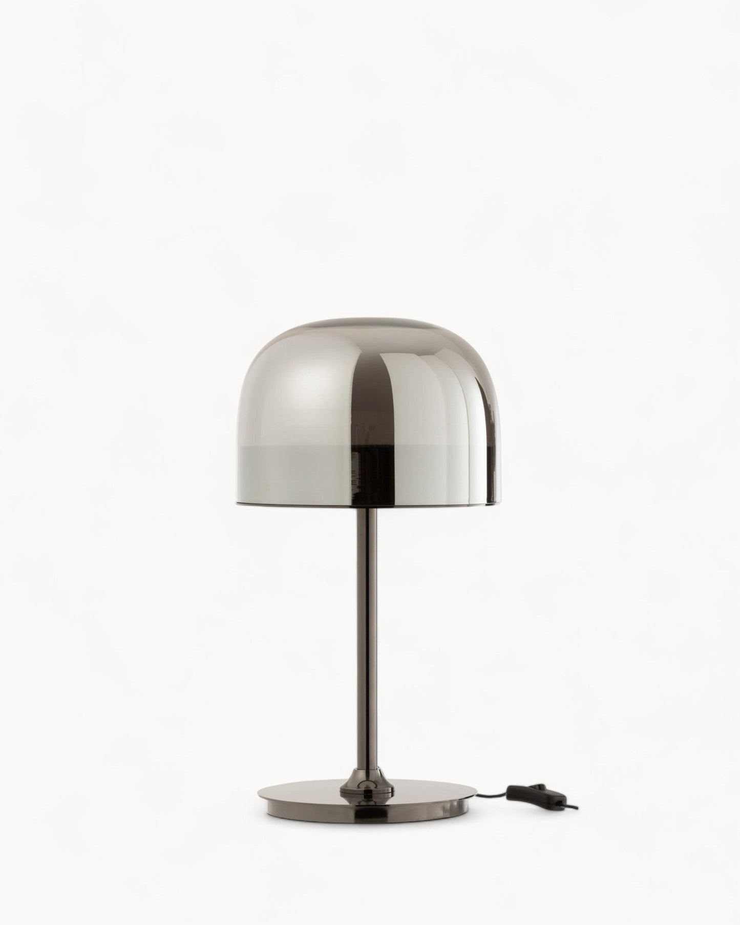Elara – Elegante Tafellamp van Zilver, Glas & Metaal