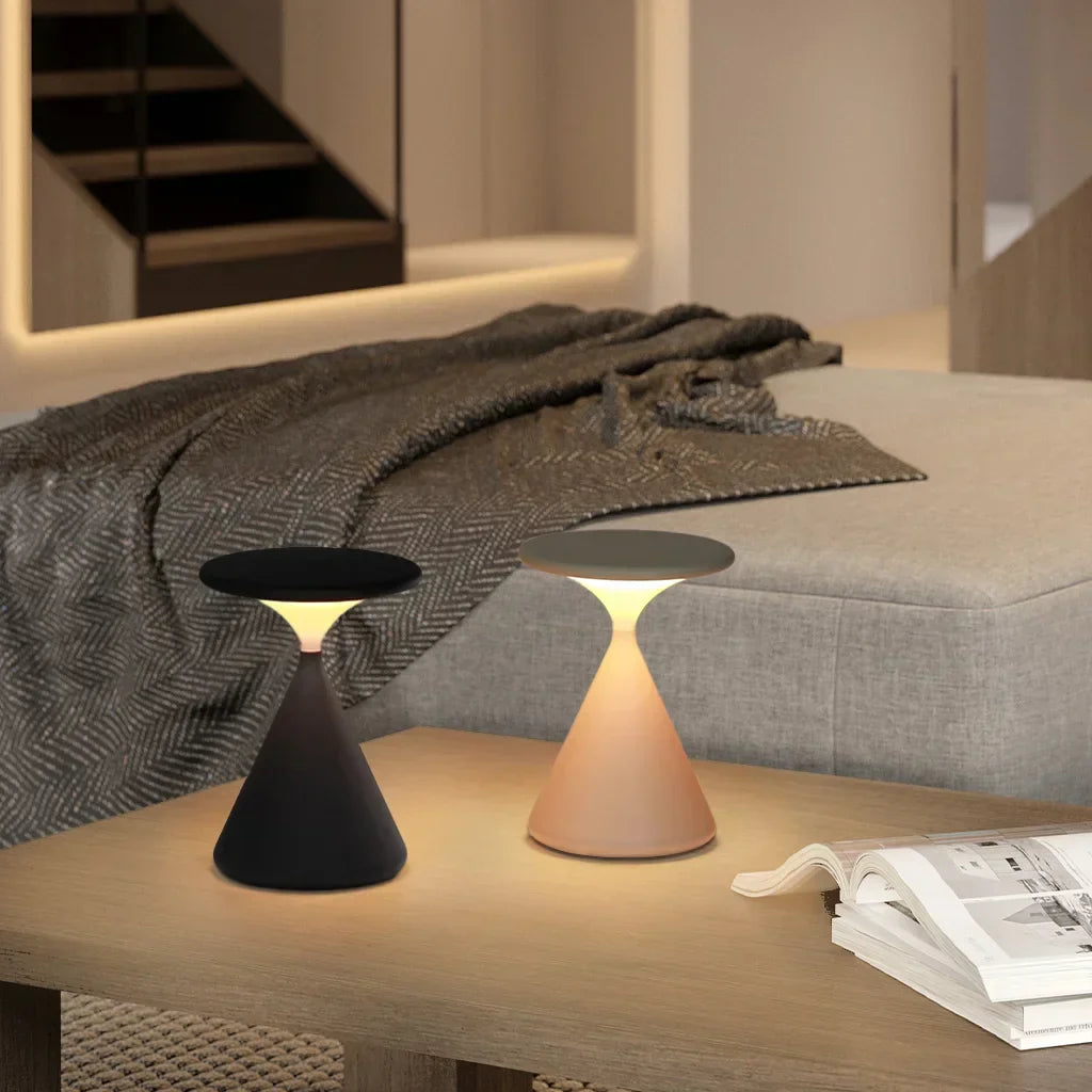 Aeron – Draadloze Zandloper Tafellamp met Modern Karakter