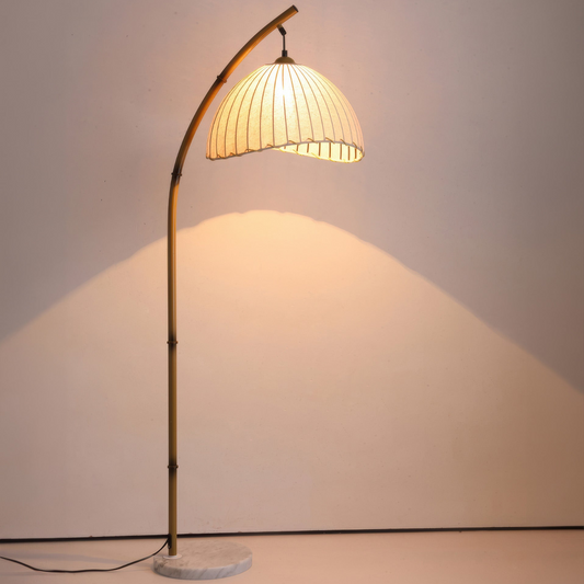 Zenori – Staande lamp van bamboe in Zen-geïnspireerd design