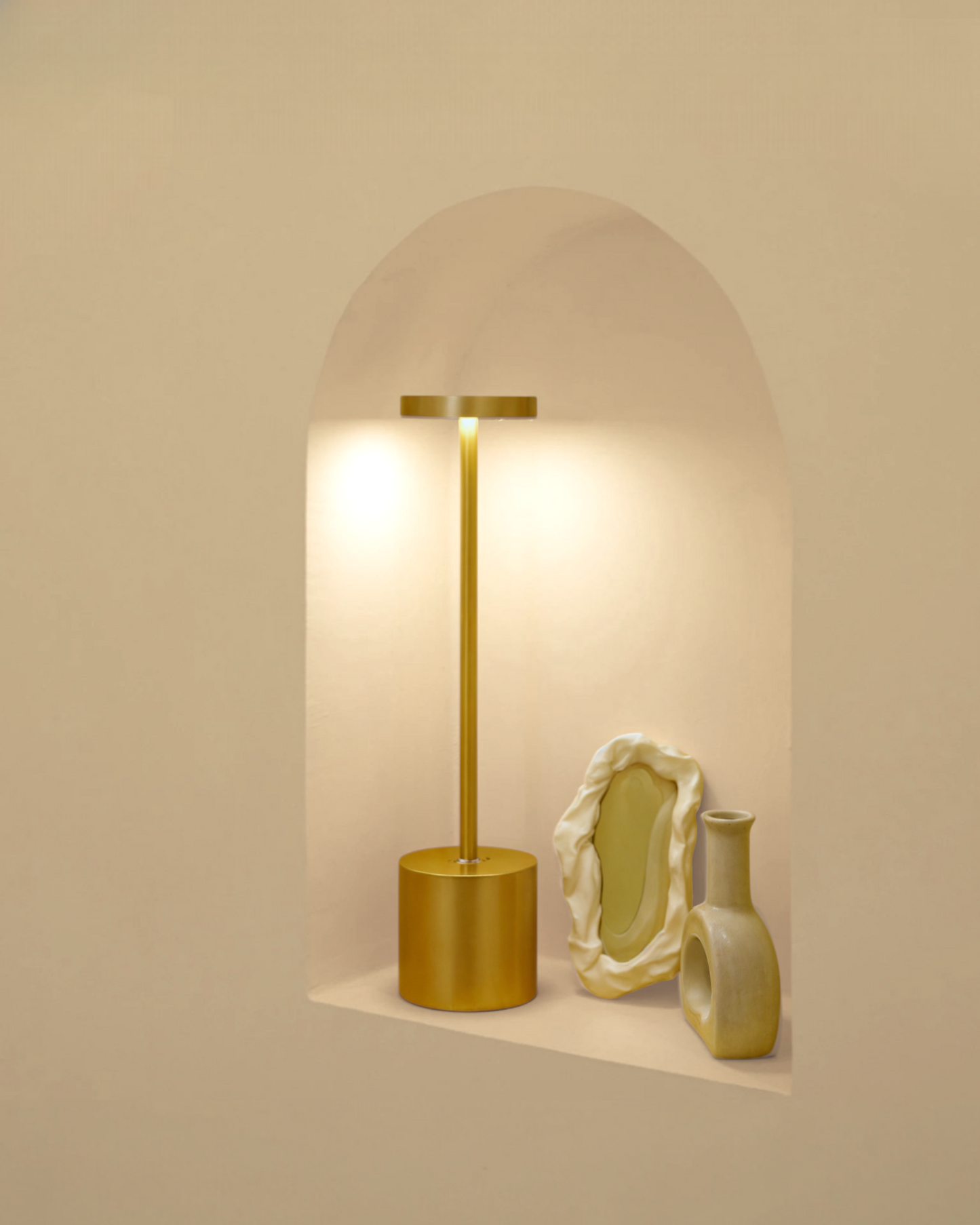 Aurelio – Draadloze Gouden Tafellamp met Warm LED-licht