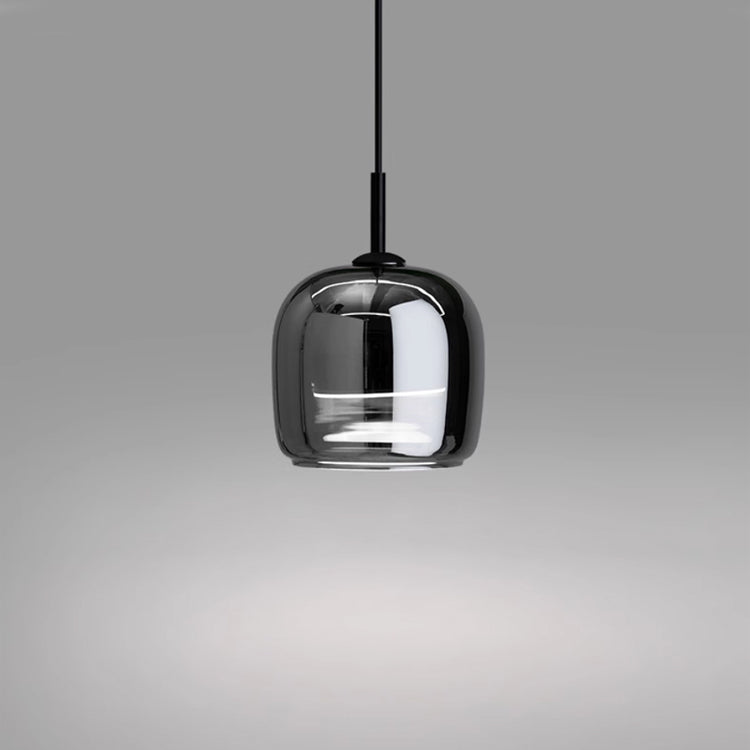 Noira – Scandinavische hanglamp van zwart glas met moderne elegantie